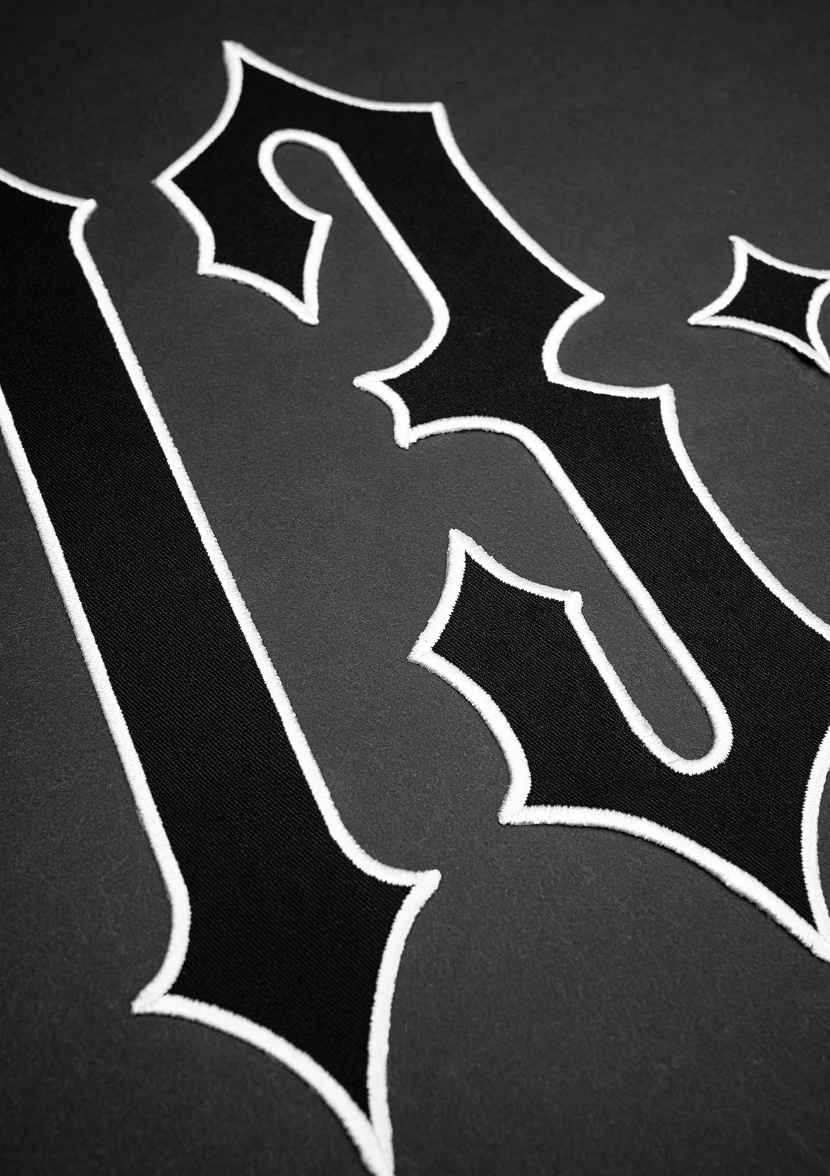 Rücken Patch 13 B/B/W - Image 2